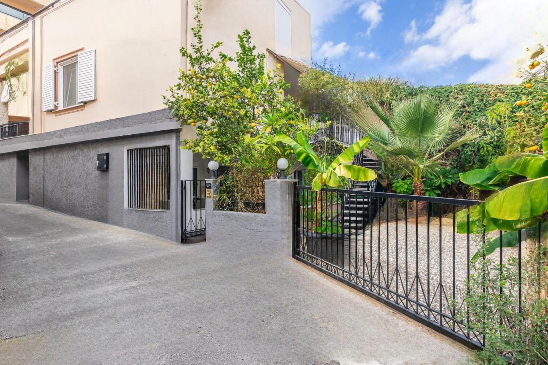Cocomelo Apts 2 Heraklion (Crete)