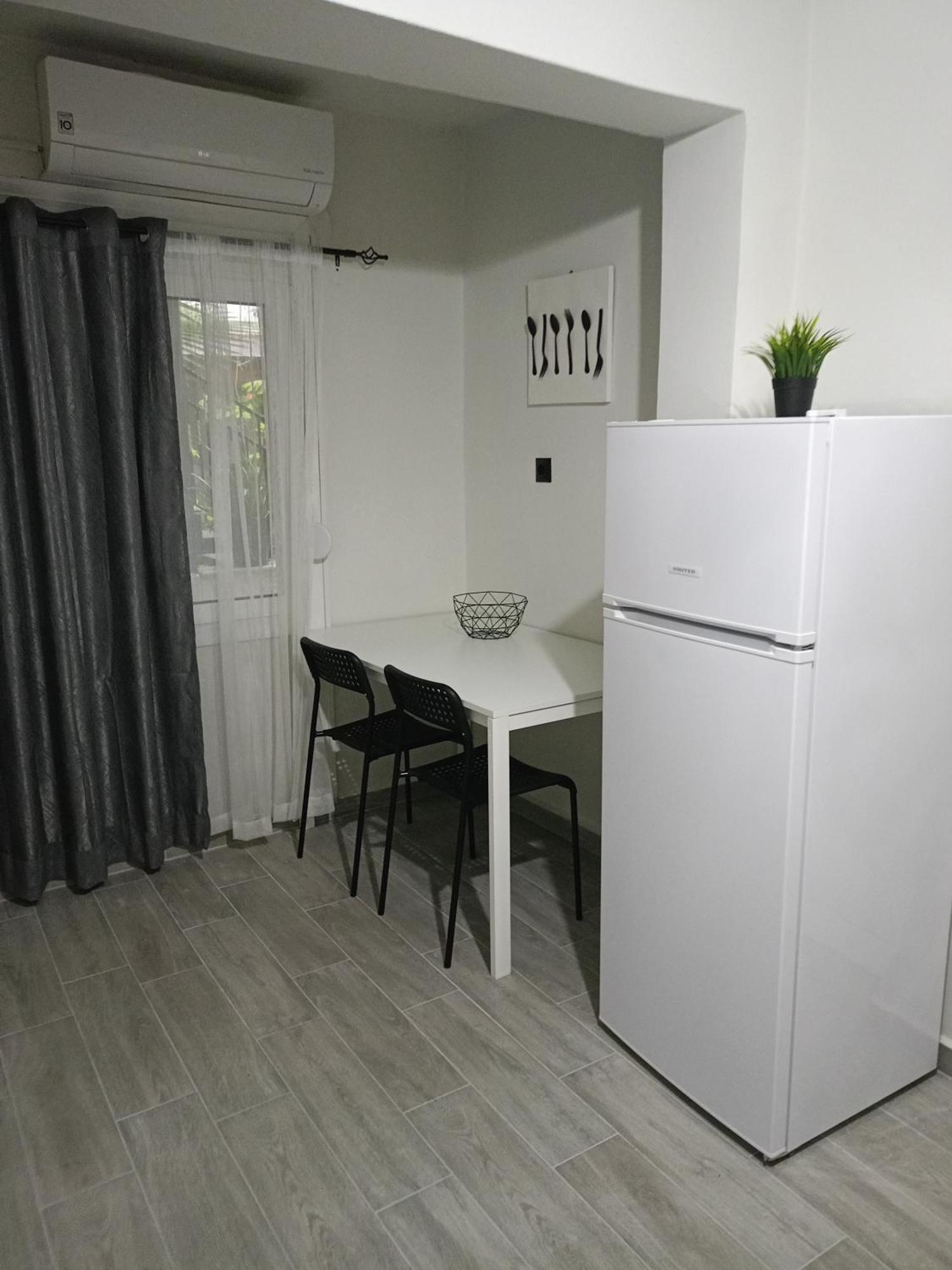 Cocomelo Apts 2 Apartment *